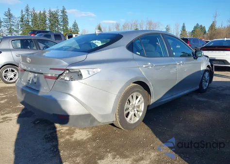 2025 Toyota Camry Le z USA, uszkodzony, nr VIN 4T1DAACK5SU604801
